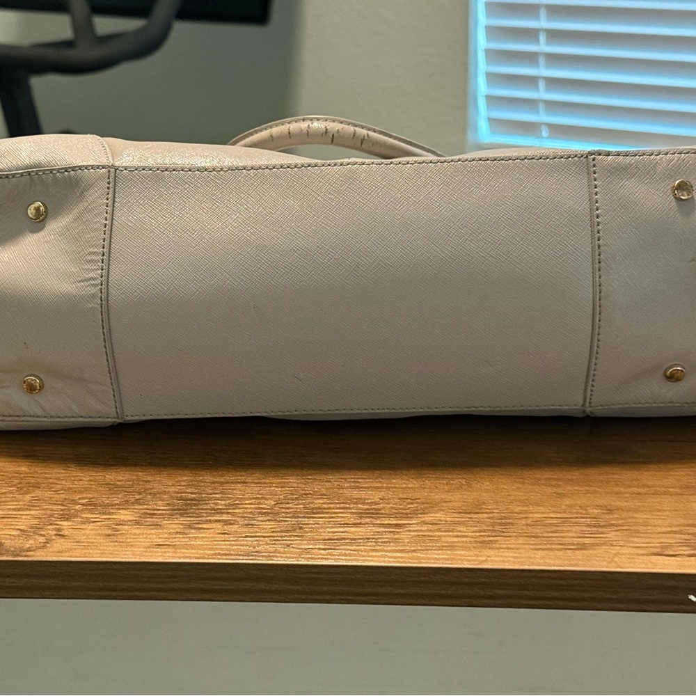 Tory Burch Light Gray Tote Bag - Picture 2 of 5